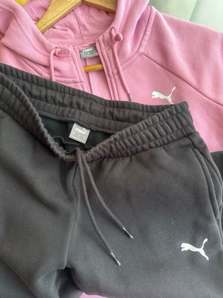 Conjunto Puma Sudadera y Pantalón Negro/Rosa