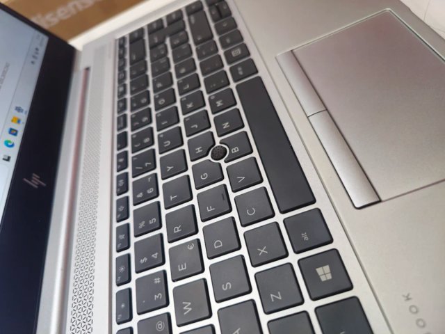 HP Elitebook 840 G5 i7 24GB RAM 512GB SSD