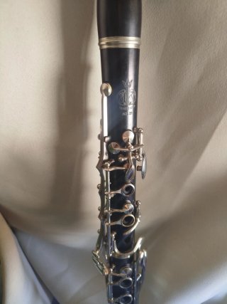 Clarinete Amati Kraslice Sib con Estuche
