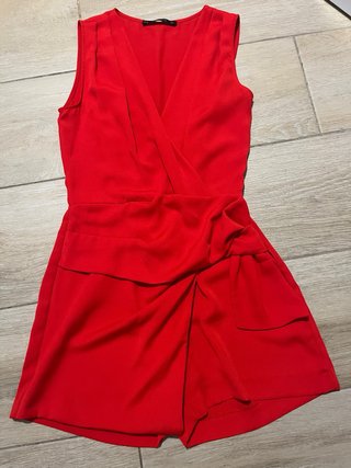 Mono corto Zara rojo Talla XS