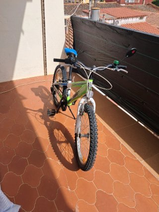 Bicicleta Conor 20 Verde y Blanca