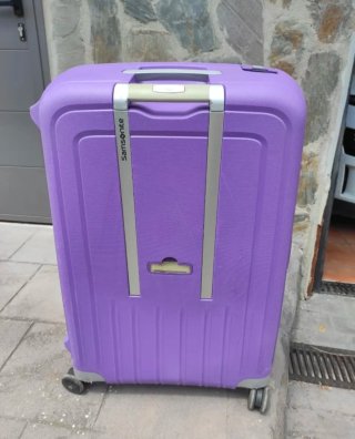 Maleta Samsonite M Morada Rígida