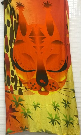 Pareo Custo Barcelona Gato Naranja y Amarillo