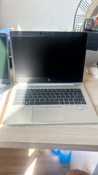 2 PORTÁTILES HP PLATA y NEGRO