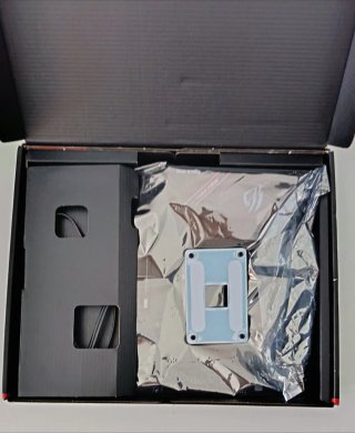 Placa Base Asus ROG Strix B550-F Gaming sin usar