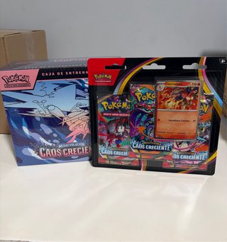 Pack coleccionista Pokémon Caos Creciente