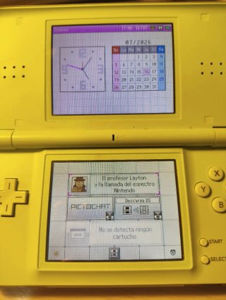 Nintendo DS Lite Verde + 5 Giochi (Zelda, Layton..)