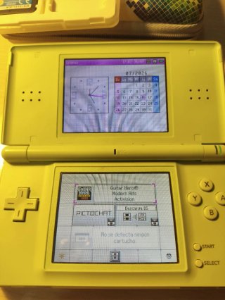 Nintendo DS Lite Verde + 5 Giochi (Zelda, Layton..)