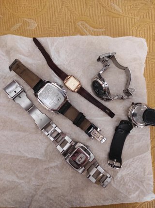 Lotto 5 orologi - Ricambi/Restauro