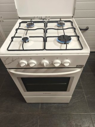 Cocina de gas butano Edesa
