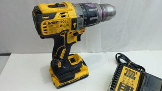 Taladro Dewalt DCD796 + Cargador + Batería