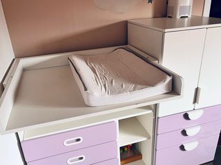 Conjunto cambiador y armario SMASTAD