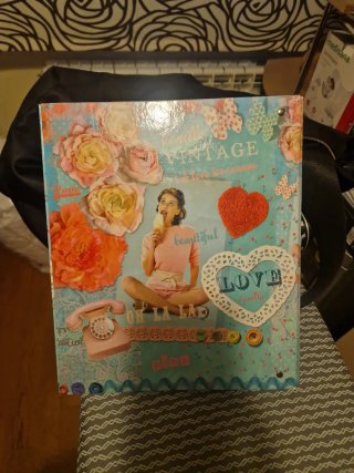 Carpeta anillas vintage decorada