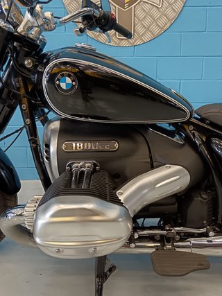 BMW R18
