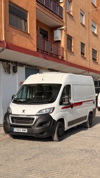 Peugeot Boxer 2021 camper Van Premium