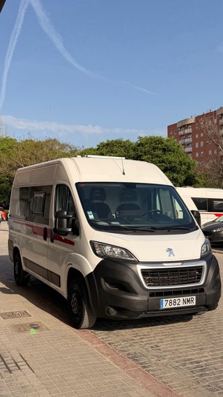 Peugeot Boxer 2021 camper Van Premium