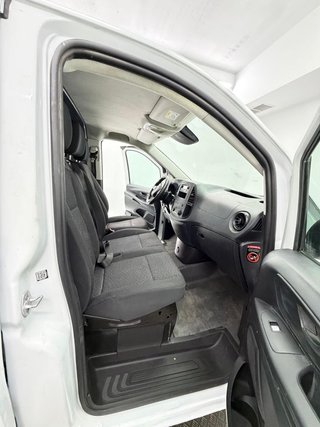 Mercedes Vito 111 e-VITO 85KW (116cv). FURGON LARGO 41kw/h