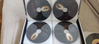 Michael Jackson Colección 33 DVDs + 2 CDs Maletín