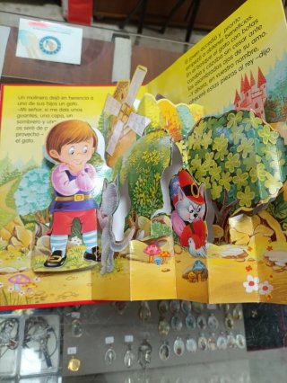 Colección Pop-Cartoné – Estuche con 4 cuentos