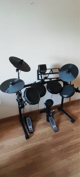 Batería Electrónica Alesis DM6