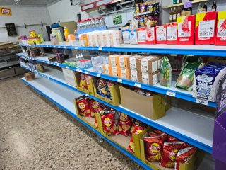 Estantería doble supermercado