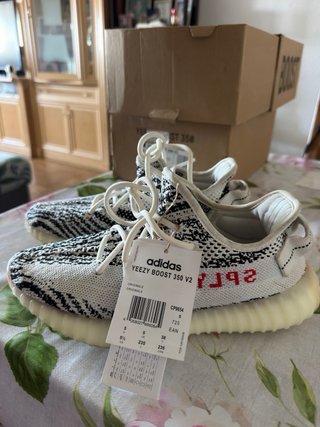 Adidas Yeezy Boost 350 V2 Zebra Talla 38