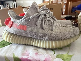 Adidas Yeezy Boost 350 V2 Beige/Negro
