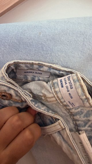 Calças de ganga claras Bershka