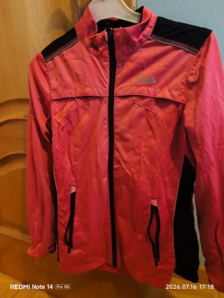 Chaqueta Fila Rosa y Negra