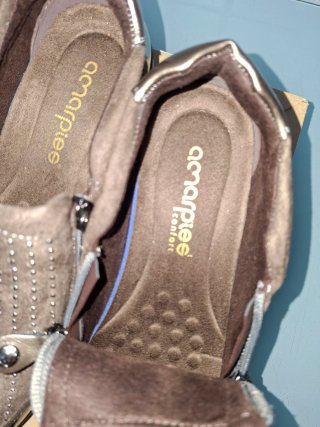 Zapatos Amarpies Confort con detalles tipo charol