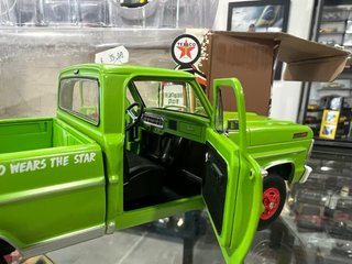 Ford F-100 Texaco Running on Empty 1:24