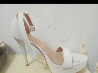 Zapatos de tacón fino blancos talla 40