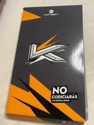 Pala de padel kombat xifos v2 practicamente nueva