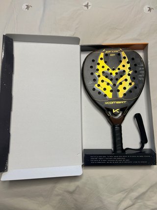 Pala de padel kombat xifos v2 practicamente nueva