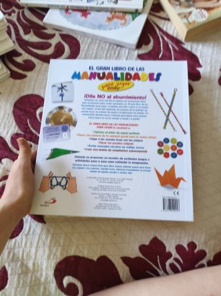 El gran libro de las manualidades (para jugar)....