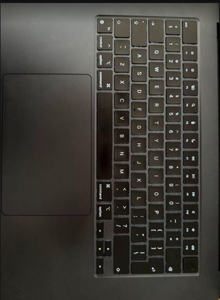 MacBook Air 15 M3 16GB/256GB