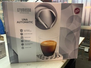 Cafetera Cremesso + cápsulas