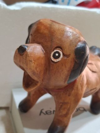 Cagnolino in legno artigianale