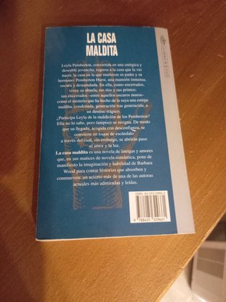 LIBRO, La casa maldita. Barbara Wood
