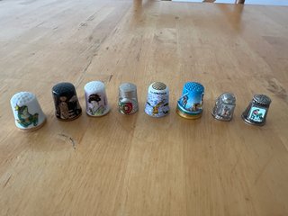 Colección de 8 dedales decorativos varios paises.