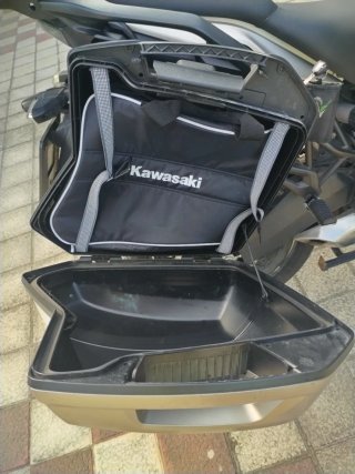 Kawasaki Versys 650 ABS Gris/Plata