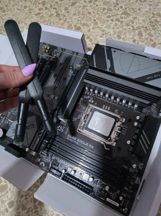 Placa Base Gigabyte B650 EAGLE AX