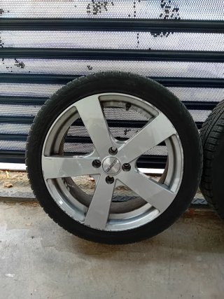 Llantas 17 con neumáticos Mini