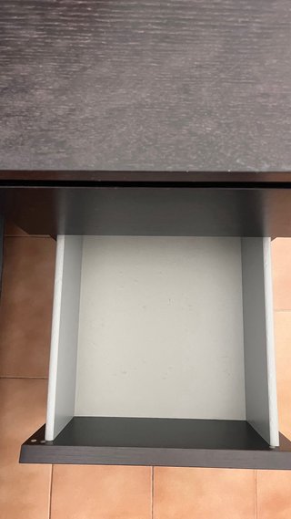 Mesa de noche Malm Ikea Negra