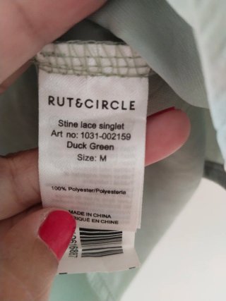 Top lencero verde menta de Rut&Circle