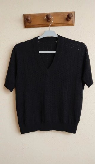 Camiseta negra V manga corta L/XL