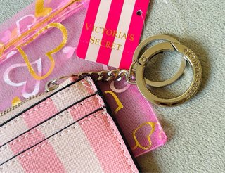Tarjetero Llavero Victoria's Secret Rayas