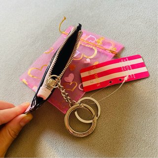 Tarjetero Llavero Victoria's Secret Rayas
