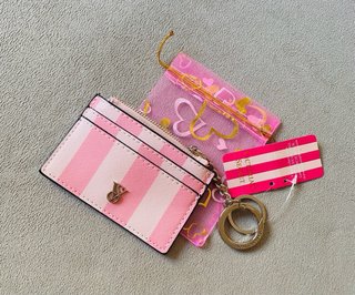 Tarjetero Llavero Victoria's Secret Rayas