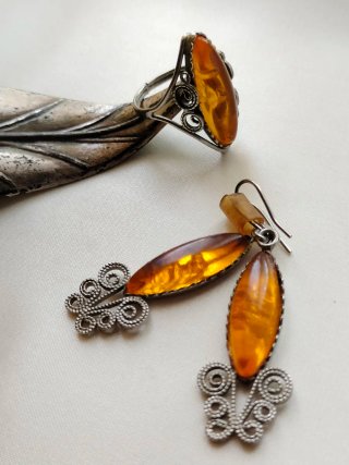 Set Gioielli in Ambra Baltica con Anello e Orecchini